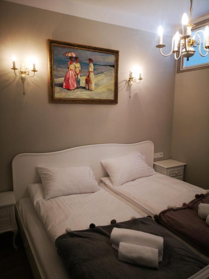 Romantyczny Apartament Happy 16 Basen & Kort Tenisowy, Ochrona 24 H - Dla Maksymalnie 6 Osob Поберово Экстерьер фото