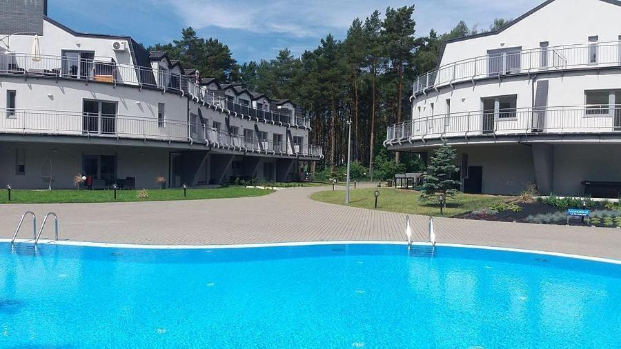Romantyczny Apartament Happy 16 Basen & Kort Tenisowy, Ochrona 24 H - Dla Maksymalnie 6 Osob Поберово Экстерьер фото